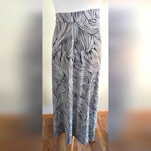 Kasper Women's Pull-on Black/White Print Skirt Large